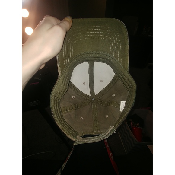 ✖ SOLD ✖ Camo hat - Picture 3 of 4